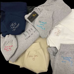 Personalized Embroidered Your HANDWRITING Sweatshirt – Embroidered Your Handwriting Sweatshirt Gift Mom Dad, Gift for Couple