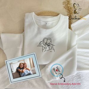 Personalized Mama Portrait Photo Embroidered Sweatshirt – Line Art Customized Gift